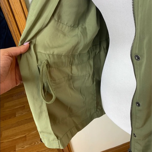 (SOLD) Olive Green Utility Jacket - Picture 4 of 8